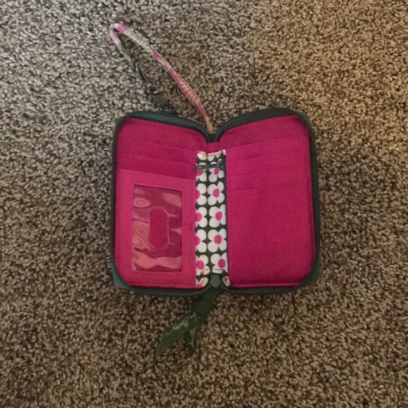 Vera Bradley green floral wristlet - Picture 2 of 4